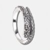 Witte armband met zilveren schelpen